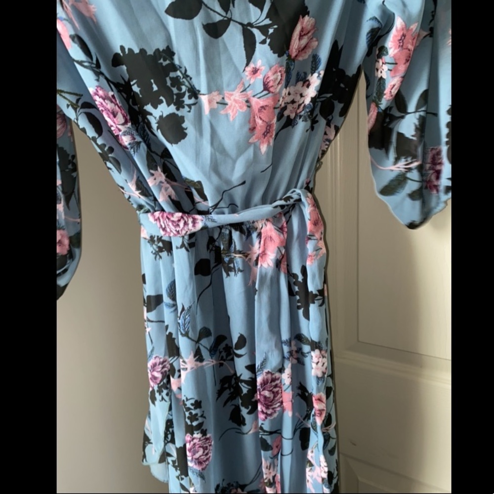 Dress - Picture 6 of 9